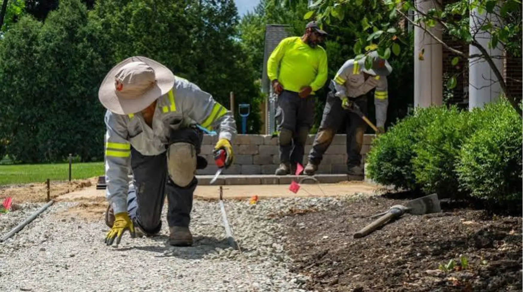 landscaping contractor in shallowater